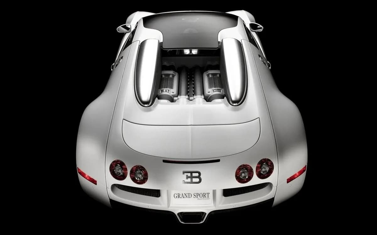 Ile kosztuje Bugatti Veyron? Ceny używanych modeli i ich stan